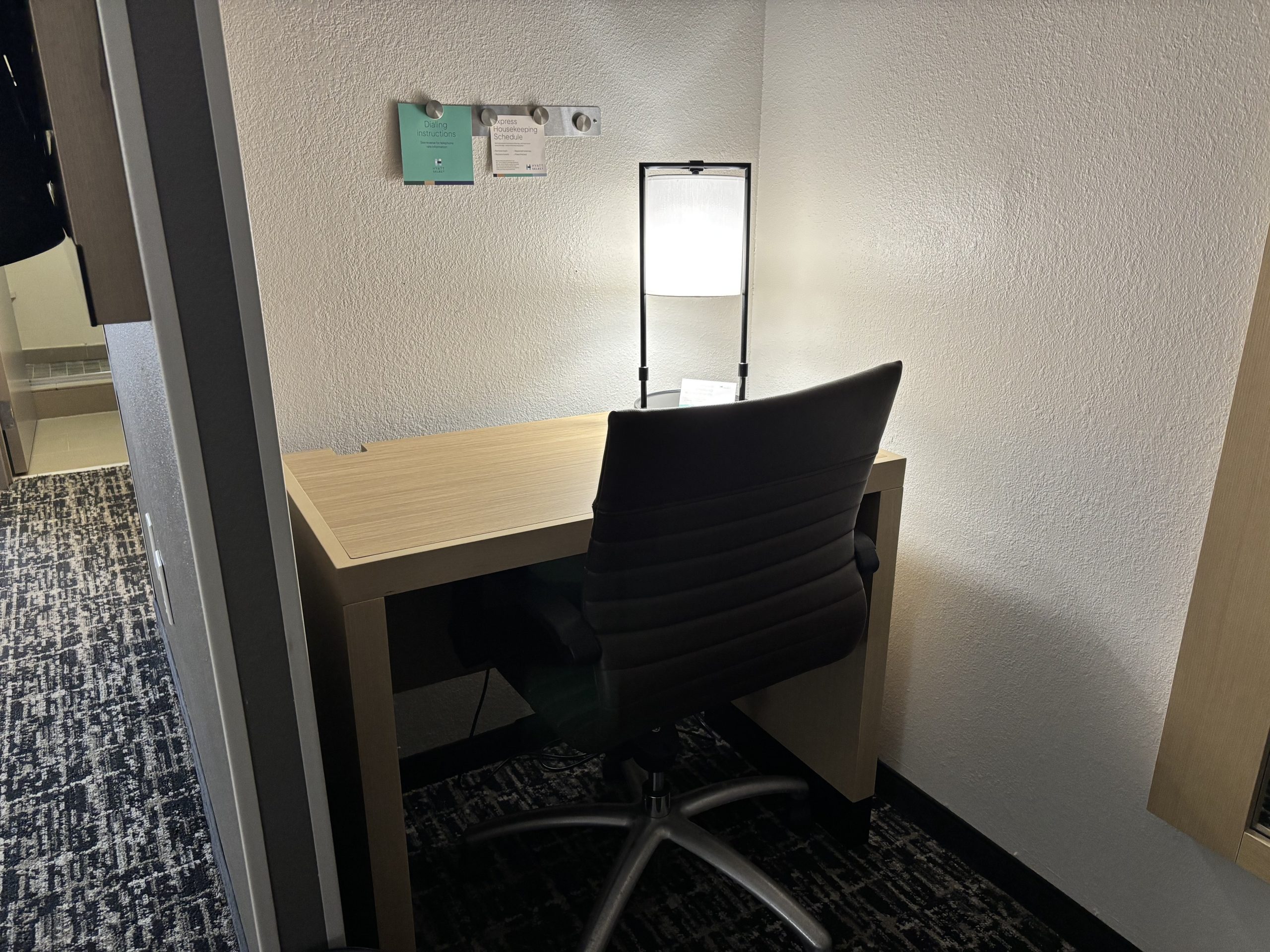 Hyatt Select Desk